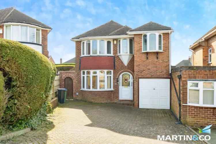 3 Bedroom Link Detached House for Sale in Oldbury