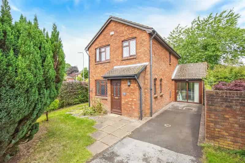 4 Bedroom Detached House For Sale Llandaff