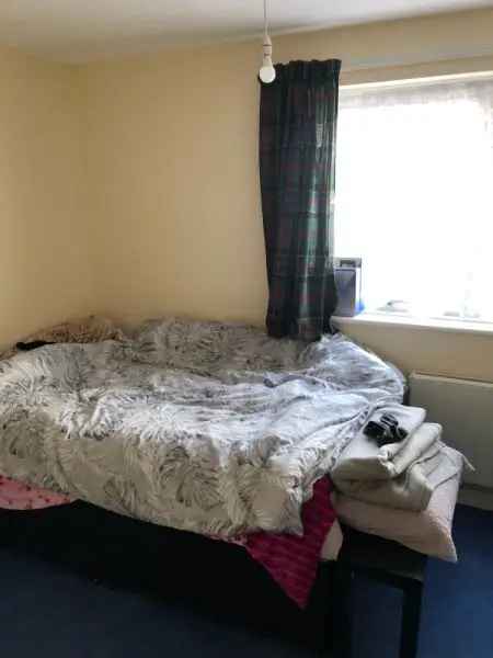 Flat For Rent in Coventry, England