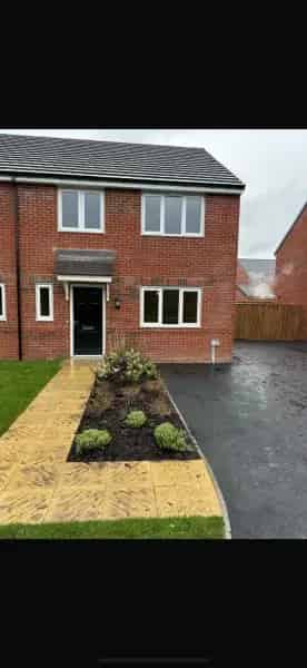 New Build 4 Bed Semi Detached Home