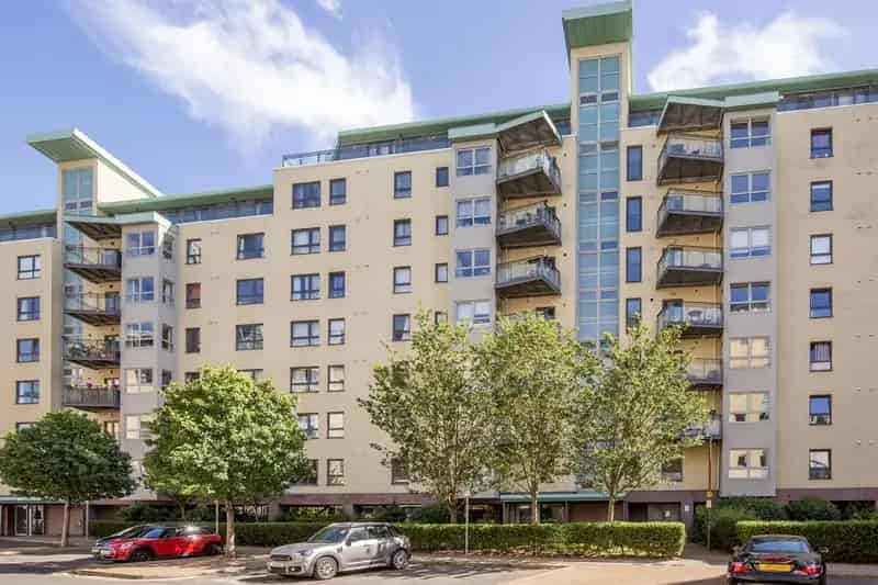 2 Bedroom Flat for Sale in Central Scotland