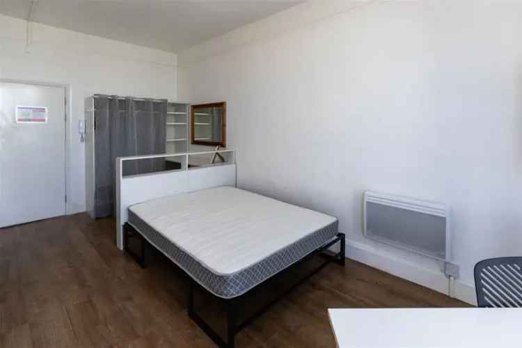 0 Bedroom Studio House to Rent in Brighton