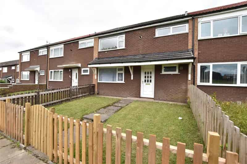 House For Sale , 7, Langbar View, Leeds, England