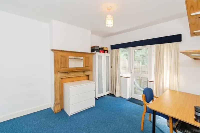 3 Bed House with 2 Reception Rooms Driveway Garage Southampton