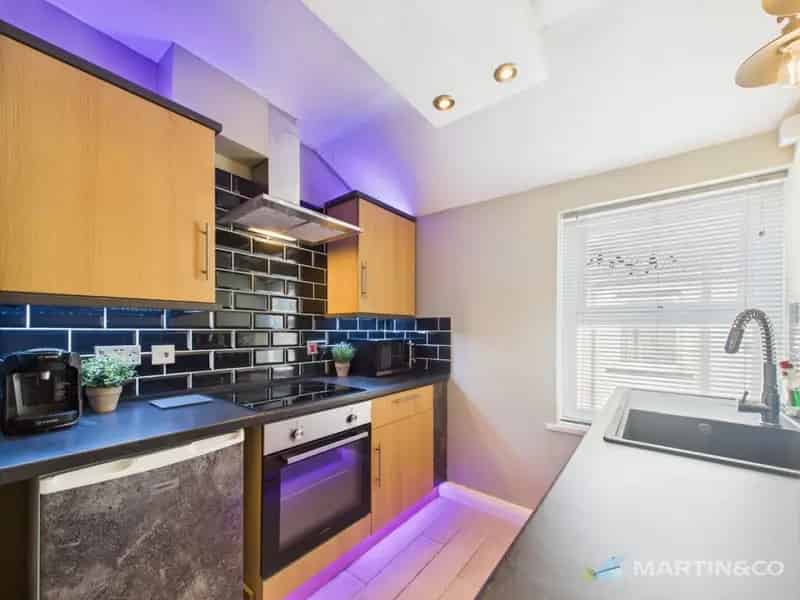 2 bedroom Flat
 For Sale