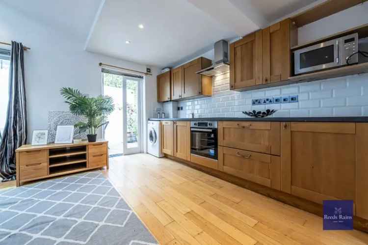 2 Bedroom Flat to Rent Near Elephant Castle Station