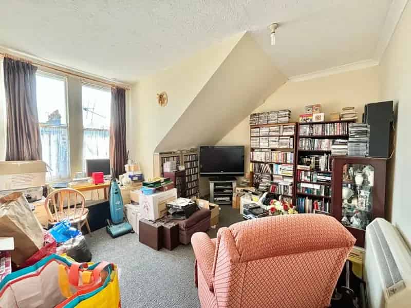 5 Bed Flat For Sale Bexhill Town Centre Investment Opportunity