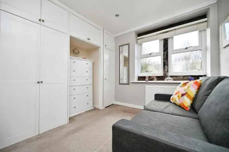 2 Bed Character Cottage for Sale in Apperley Bridge