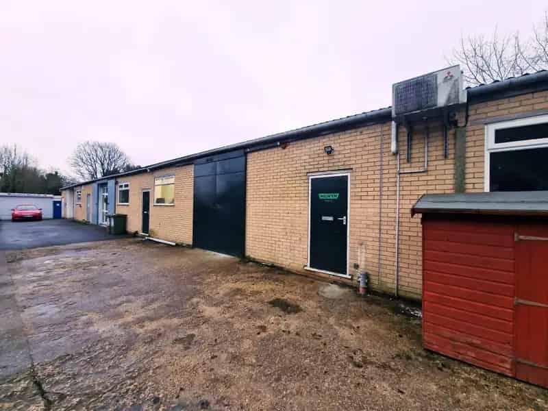 Industrial Business Unit Brick Block Construction Pitched Tile Roof