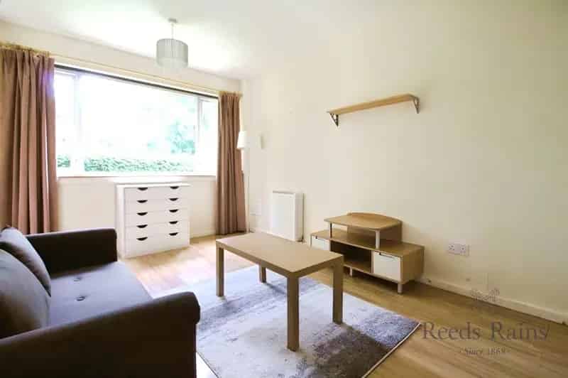 1 Bedroom Flat to Rent Manchester Victoria Park