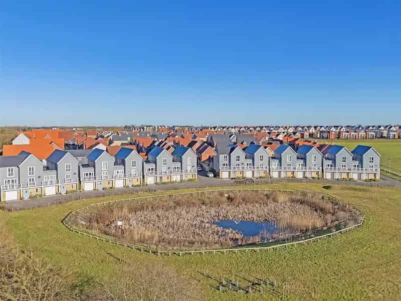 4 Bedroom Semi-Detached House for Sale Mid Essex