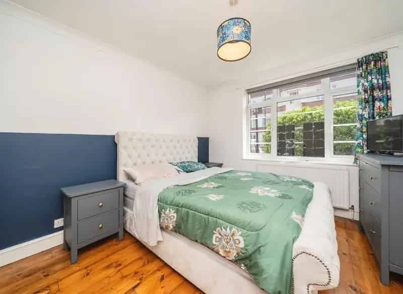 Ground Floor 2-Bed Apartment Near Boston Manor Station