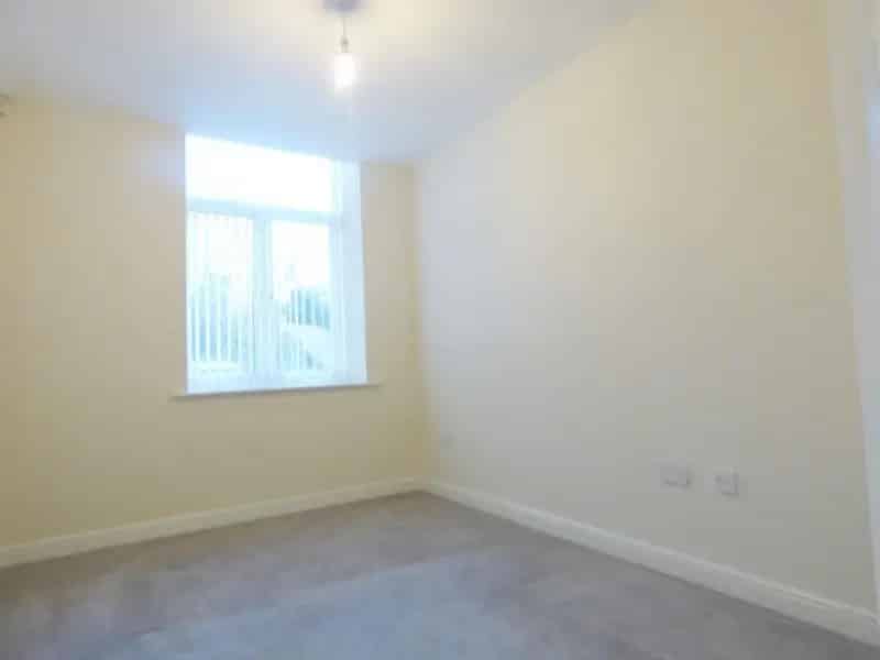 2 Bedroom Flat To Let in Britannia Wharf