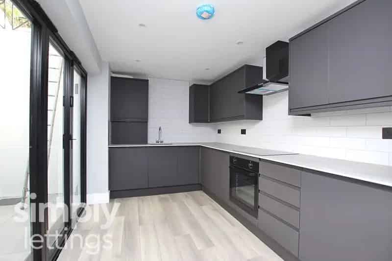 1 Bedroom Flat House to Rent