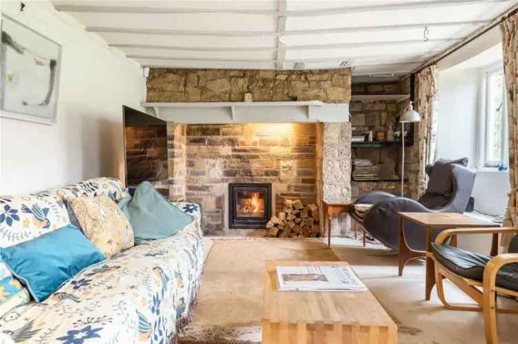 Charming Detached Cottage on 1.5 Acres with Country Views