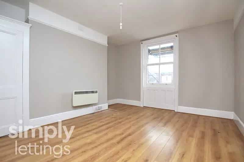 0 Bedroom Flat House to Rent in Brighton