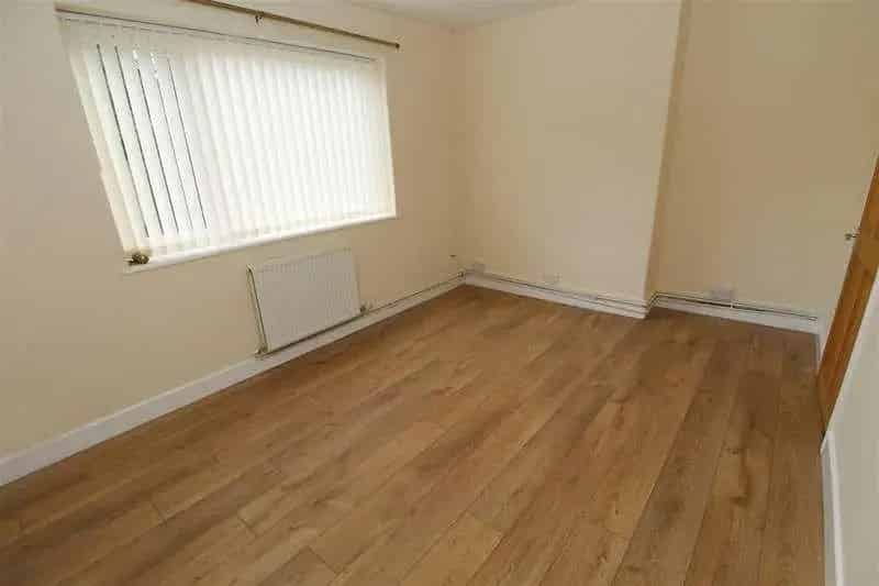 2 Bed Flat for Sale in Aintree Village