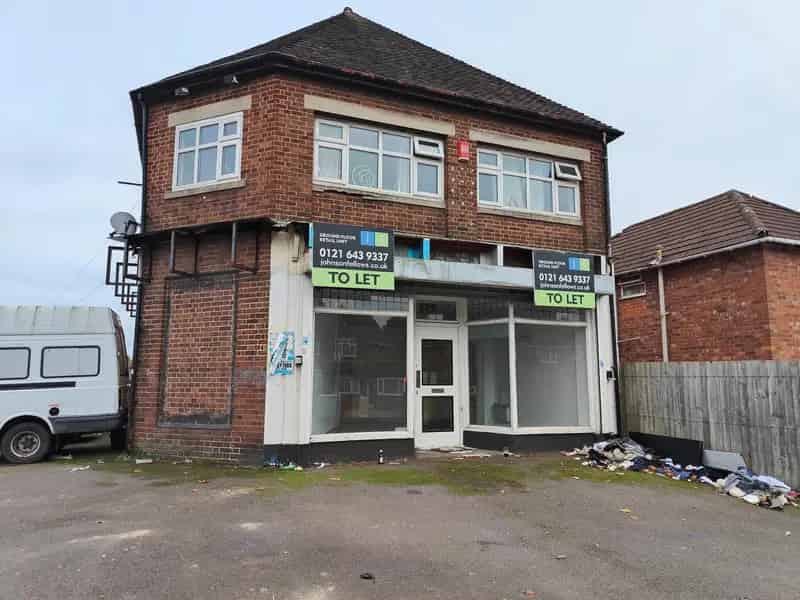 Ground Floor Retail Unit with Parking