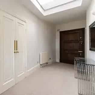 5 Bedroom 306 m² Flat Regents Park London