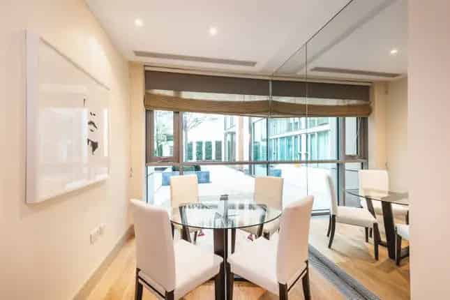Mews house for sale in Knightsbridge, Knightsbridge, London SW7