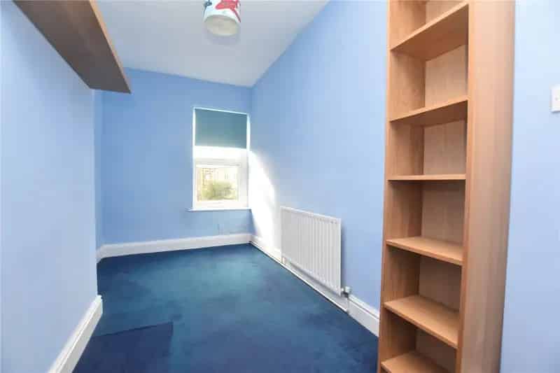 Two Bedroom End Terrace House Gildersome