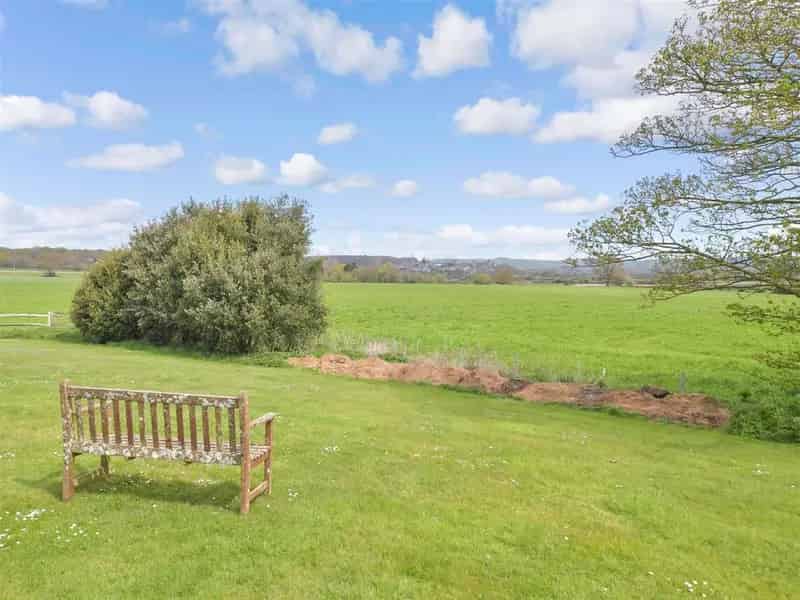 2 Bedroom Apartment for Sale Arundel