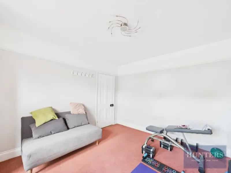 4 bedroom House
 For Sale