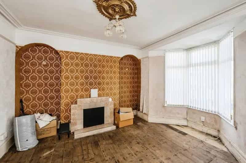 2 Bedroom Semi Detached House Neath Family Home Investment Potential