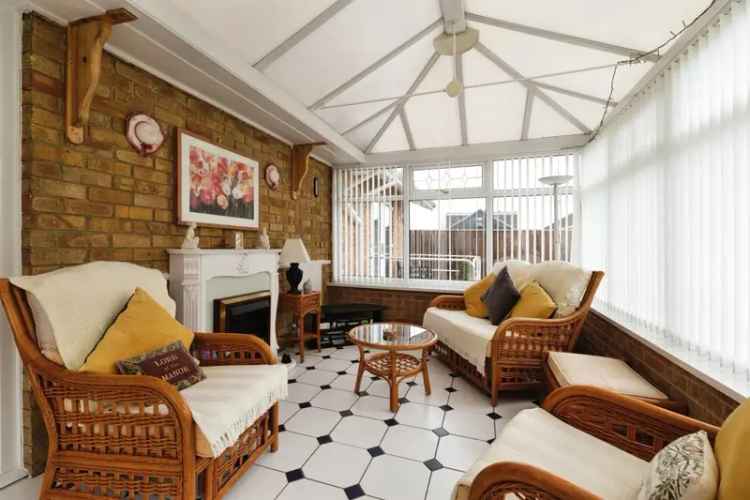 4 Bedroom Detached Bungalow in Acklam
