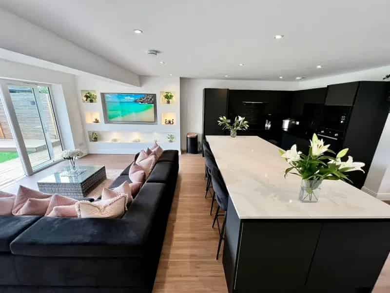 Three Bedroom Semi Detached Bungalow In Eastbourne