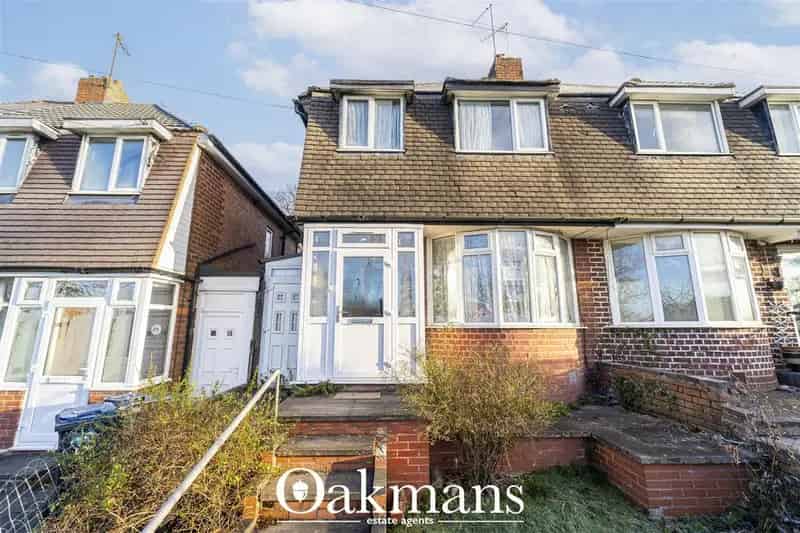 3 bedroom semi-detached house for sale