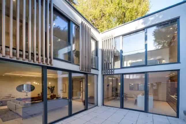 3 Bedroom Mews House St John's Wood London