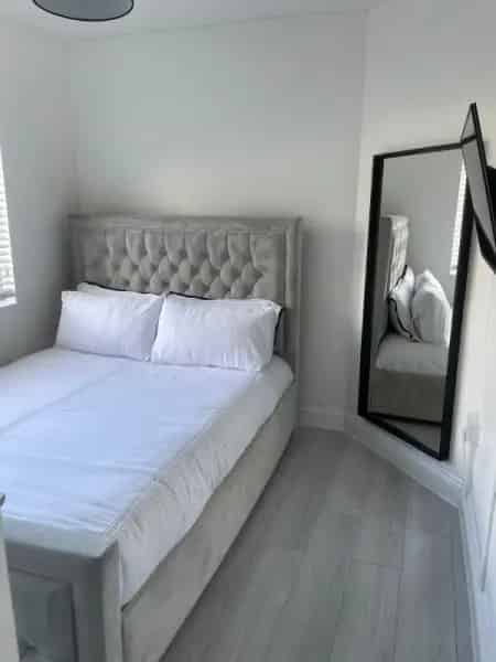 Flat For Rent , Tandridge, England