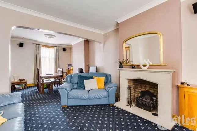 Terraced house for sale in Rushmore Road, London E5