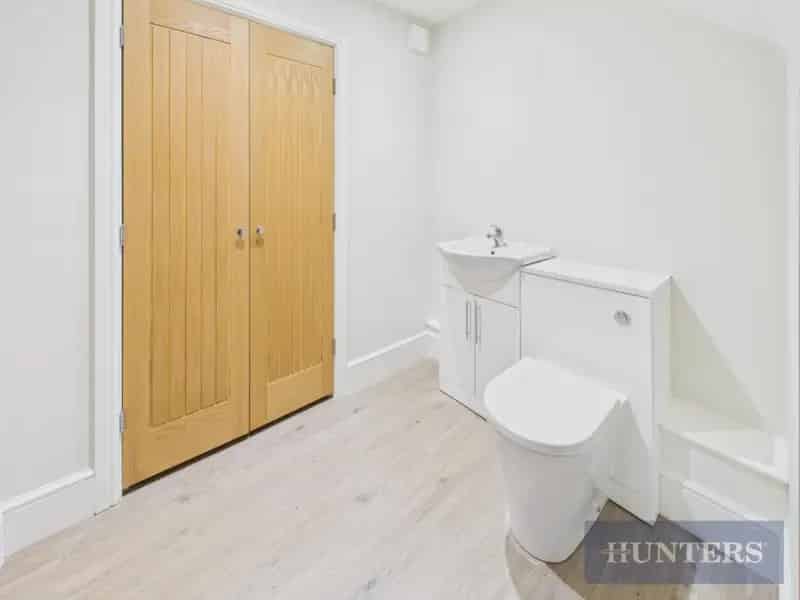 2 Bed Barn Conversion for Sale