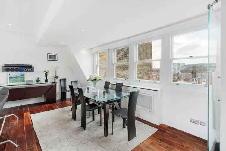 3-Bed Luxury Apartment in Cadogan Square