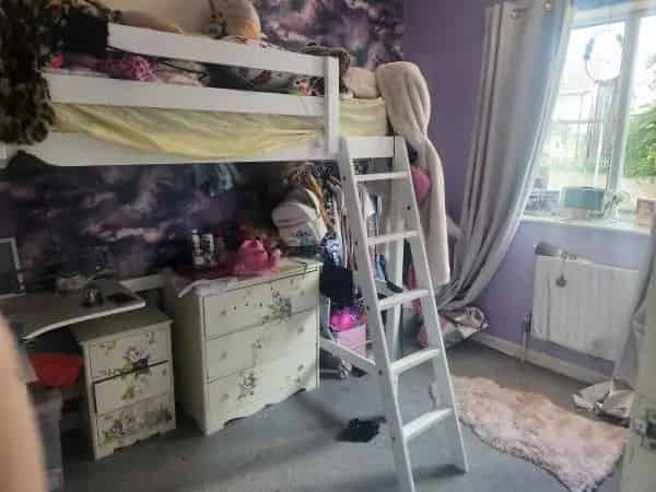 Two Bed House with Garden Parking and Stunning Views