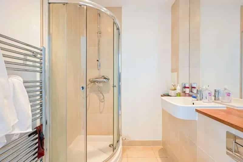 2 Bed Flat for Sale near Stratford Westfield