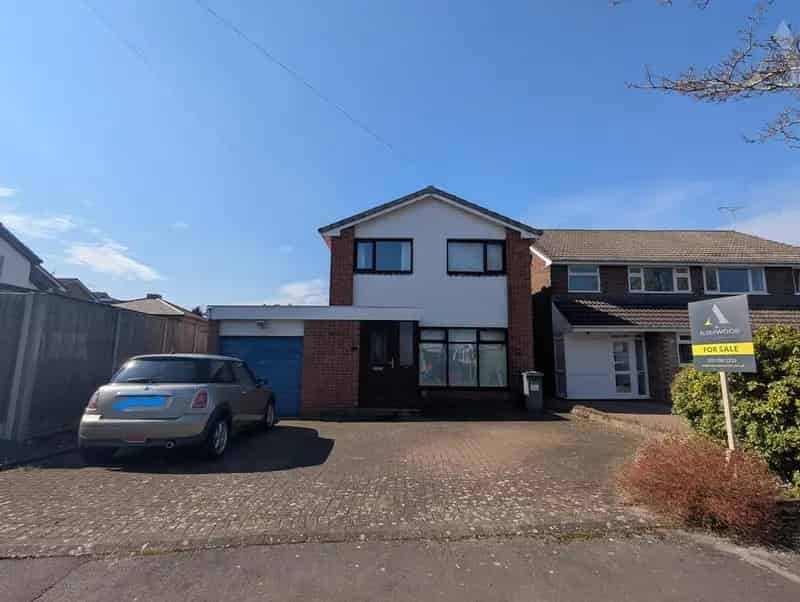 3 Bedroom Detached House For Sale