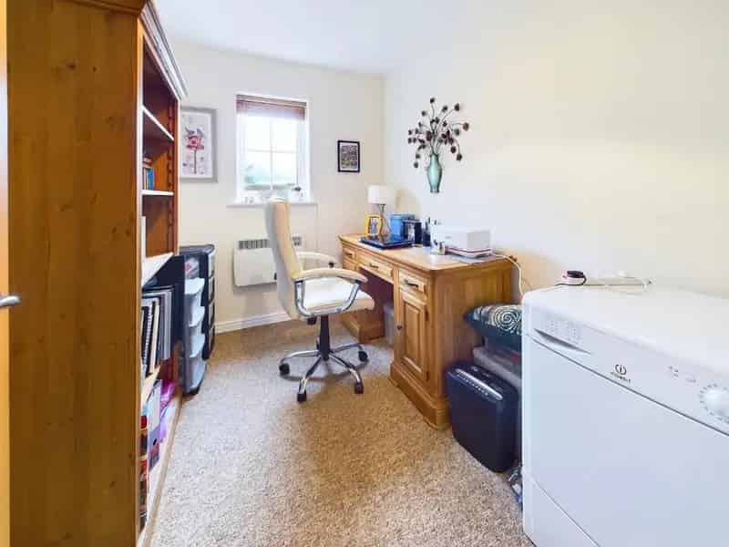 2 Bed Ground Floor Apartment for Sale