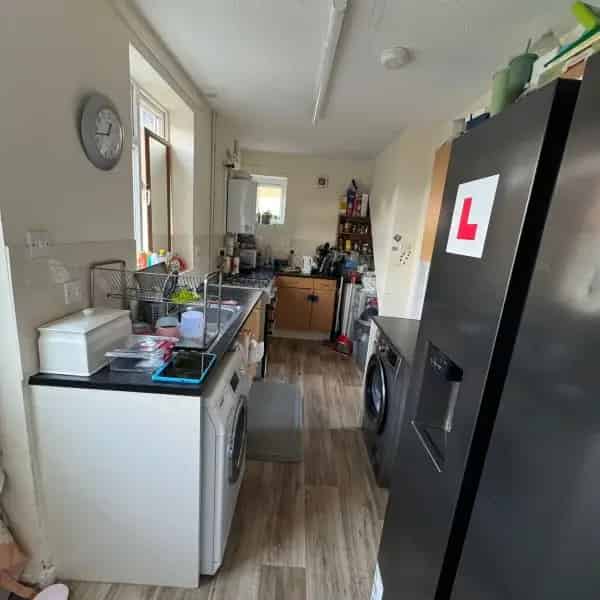 2-Bedroom House Near Didcot Parkway Station