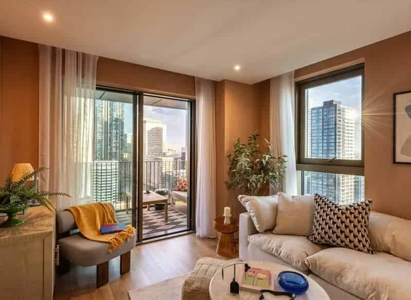 Luxury Apartments with Thames & Canary Wharf Views