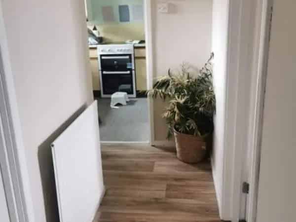 Bungalow with Mobility Adaptations Near Schools and Town