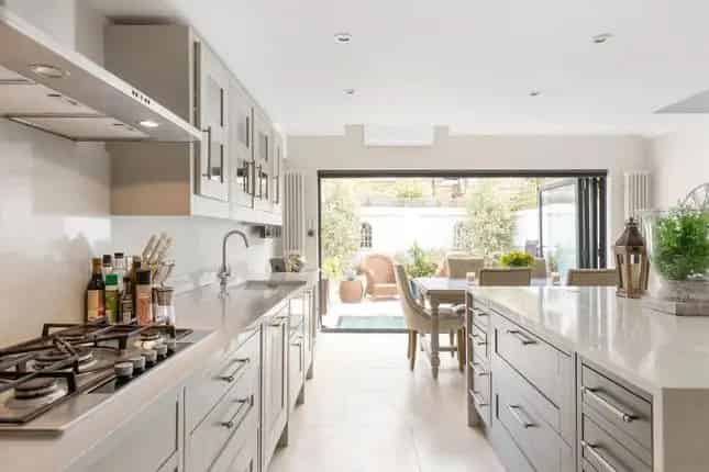 5 Bedroom Family Home for Sale in Fulham SW6