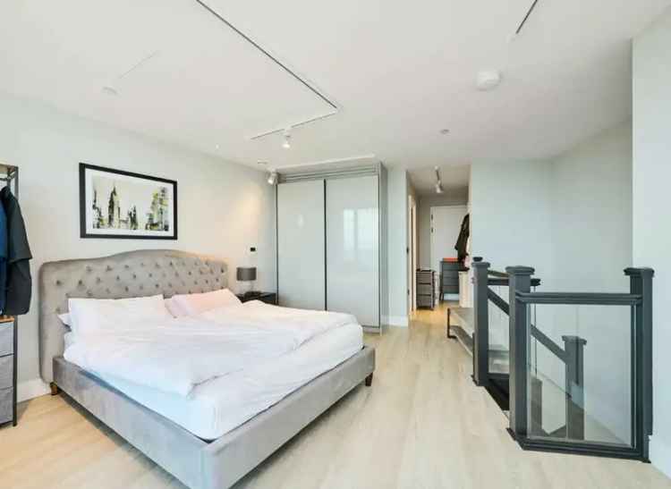 Luxury Canary Wharf Penthouse Apartment with Terrace