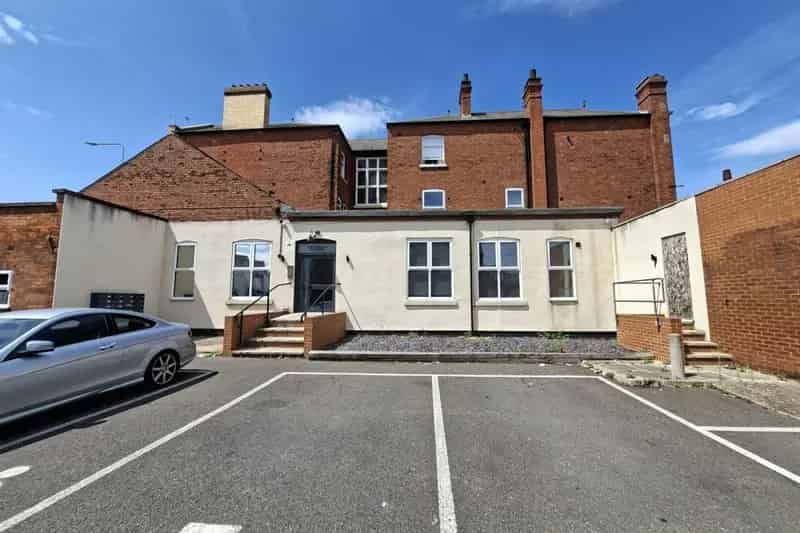 1 Bed Flat Allocated Parking Zero Deposit Guarantee