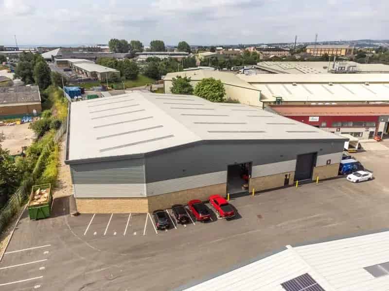 Warehouse Industrial Premises 7m Eaves Height Secure Parking