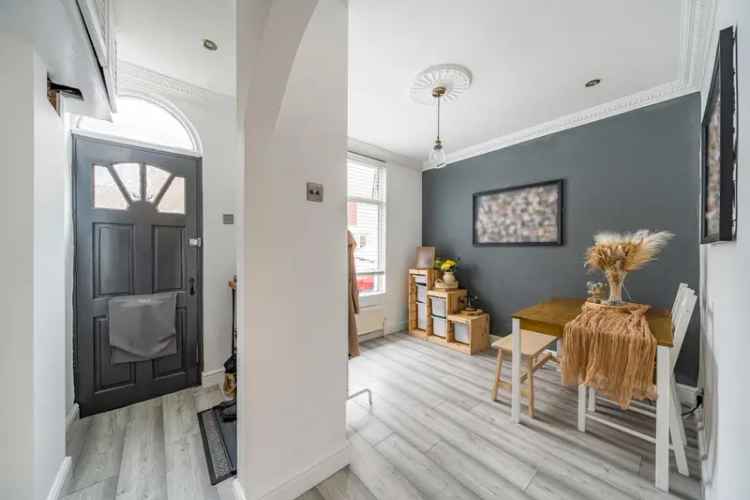 2 Bedroom House to Rent Portsmouth
