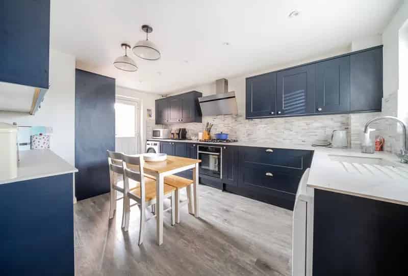 6 Bedroom Family Home for Sale