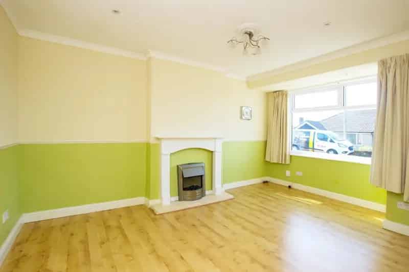 2 Bedroom Bungalow for Sale - Great Garden - Garage - Darwen